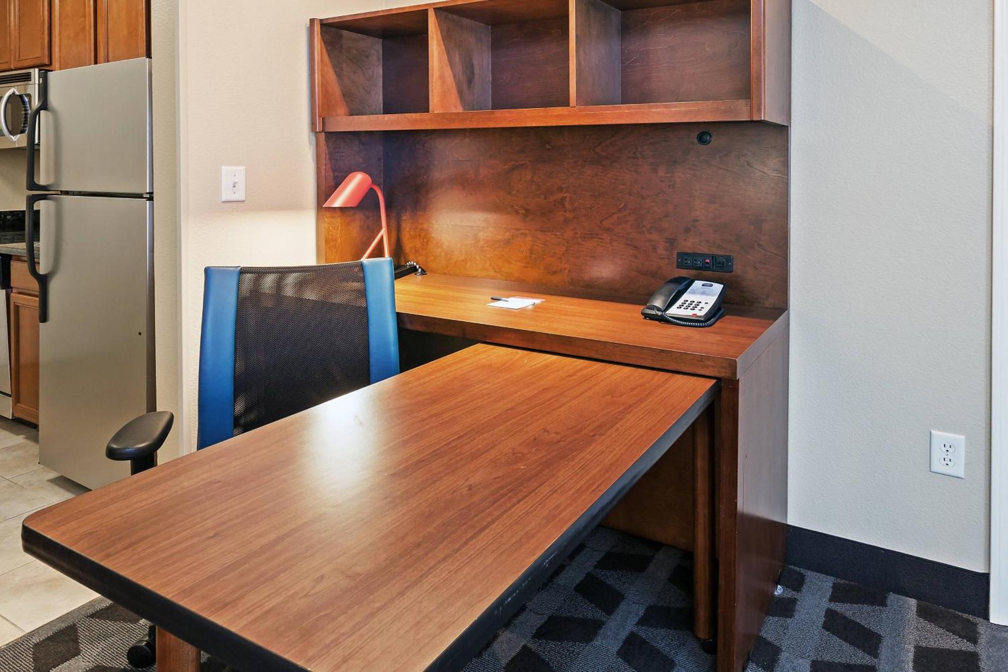 Towneplace Suites By Marriott Odessa Buitenkant foto